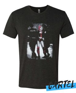 Harley Quinn - Harley Dealing with the Police T Shirt