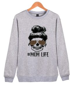 skull mom life awesome Sweatshirt