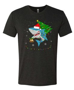 Shark Santa Tree Hat In Snow Merry Christmas awesome T Shirt